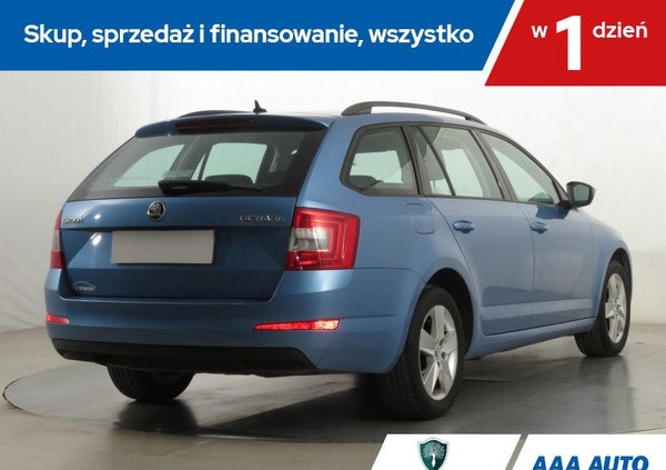 Skoda Octavia cena 35000 przebieg: 238818, rok produkcji 2015 z Wołomin małe 154